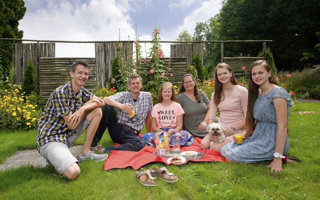 2019 08 16 BIN 5 emigranten 6 FC web 853b9741df fam. keuter